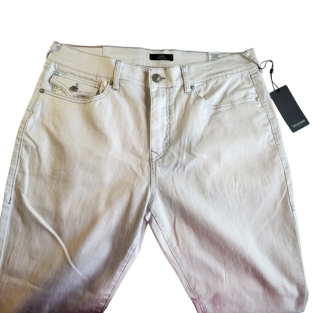 TRUE RELIGION Geno Relaxed Slim‎ Fit Mens 36 x 32 White Jeans Pockets NEW